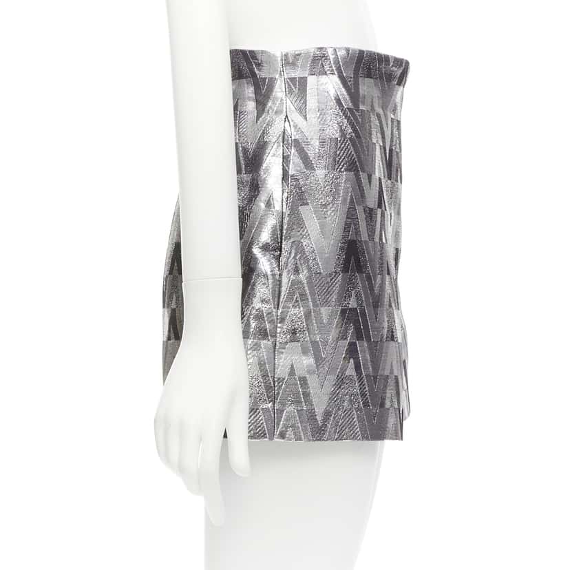 Valentino Garavani Optical Jacquard Shorts Silver Viscose Never worn - Model View