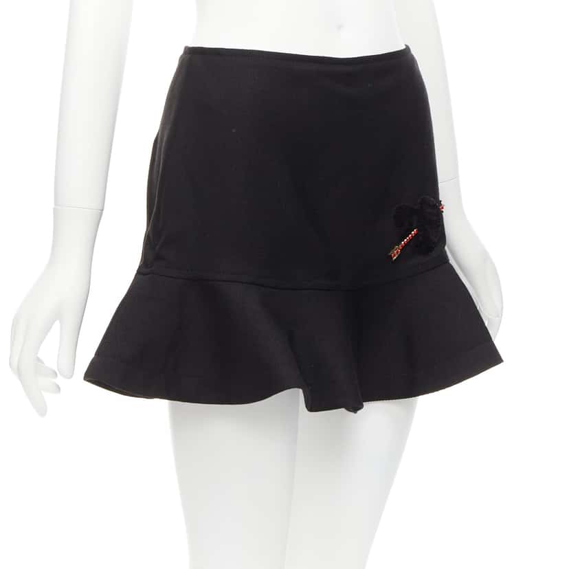 Valentino Garavani Bead Heart Shorts Black Wool Never worn - Inside View
