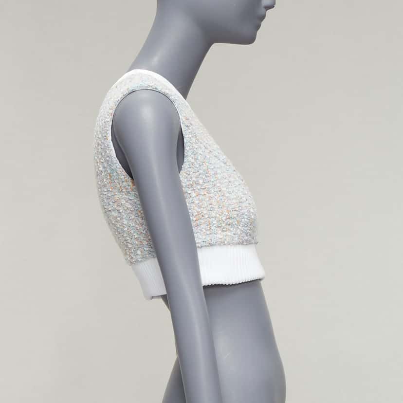 Louis Vuitton Boucle Tweed Top White Polyamide Never worn, with tag - Model View