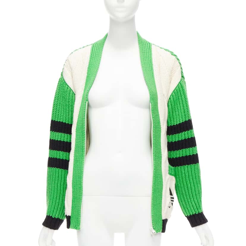 Gucci Logo Varsity Cardigan Green Wool Never worn - Front View
