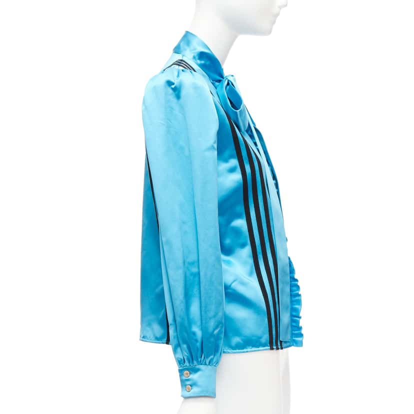 Gucci 3 Stripe Blouse Blue Silk Very good condition - Model View