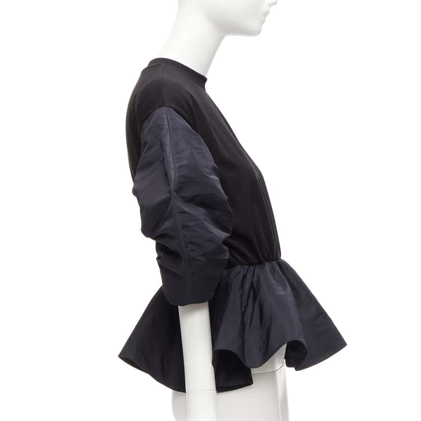 Alexander McQueen Round Puff Top Black Cotton Never worn - Model View