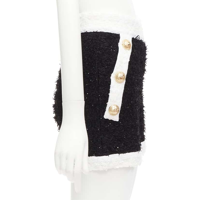 Balmain Sequins Tweed Shorts Black Viscose Never worn - Model View
