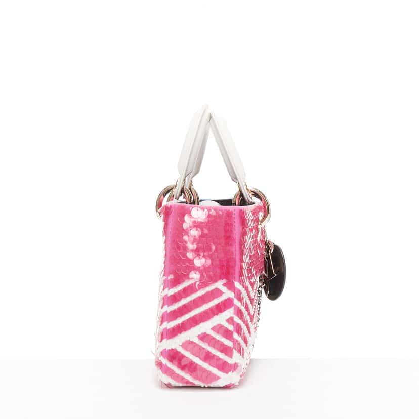 Dior D-joy Pink Leather Very good condition - Model View
