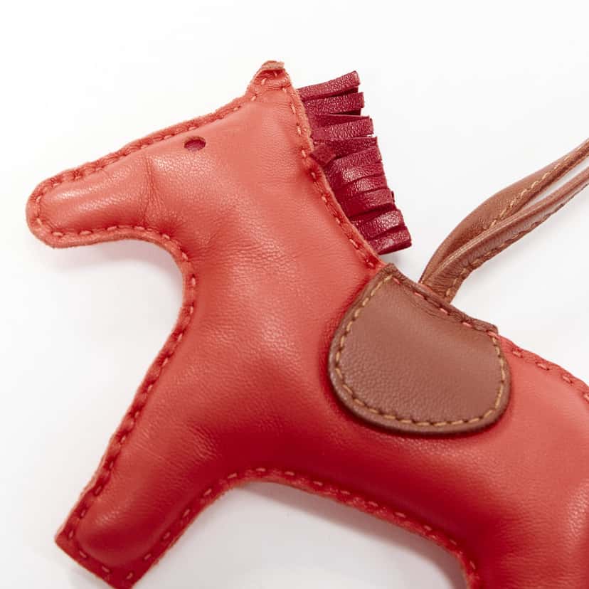 Hermès Milo Rodeo MM Red Leather Good condition - Model View