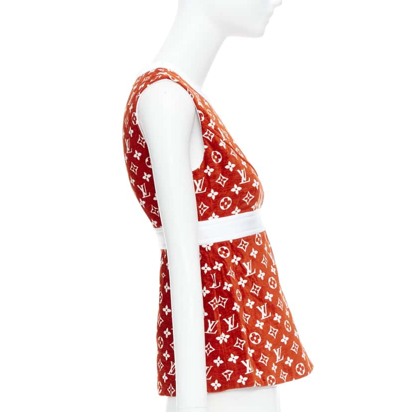 Louis Vuitton Monogram Peplum Top Red Never worn - Model View