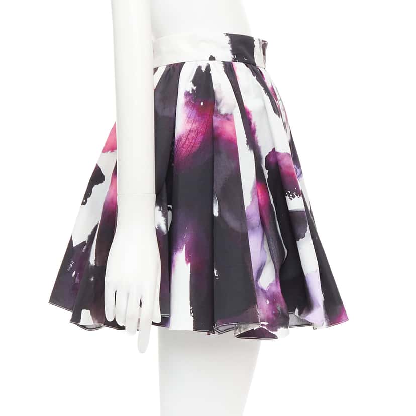 Alexander Mcqueen Paint Pleated Skirt Purple Cotton Never worn - Model View