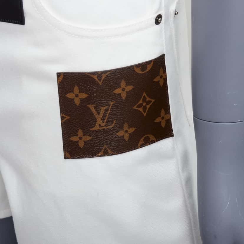 Louis Vuitton Accent Denim Shorts White Very good condition - Back View