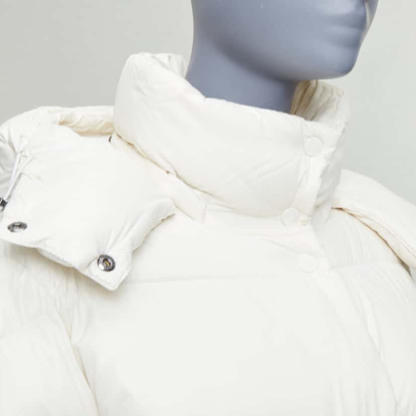 Moncler Cavettaz Giubbotto Beige Very good condition - Back View