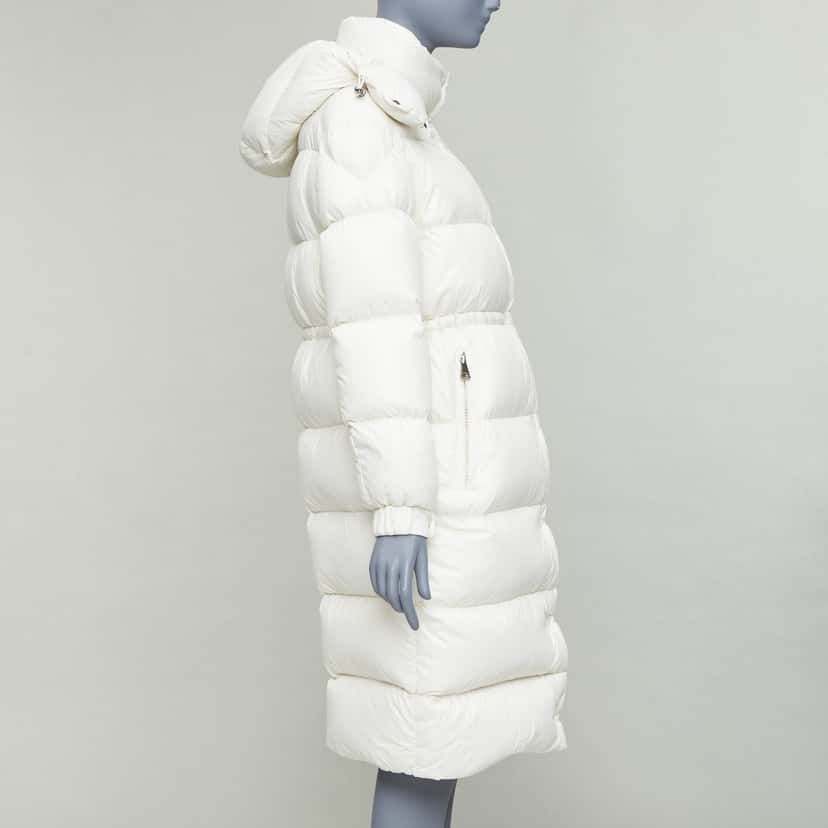 Moncler Cavettaz Giubbotto Beige Very good condition - Box View