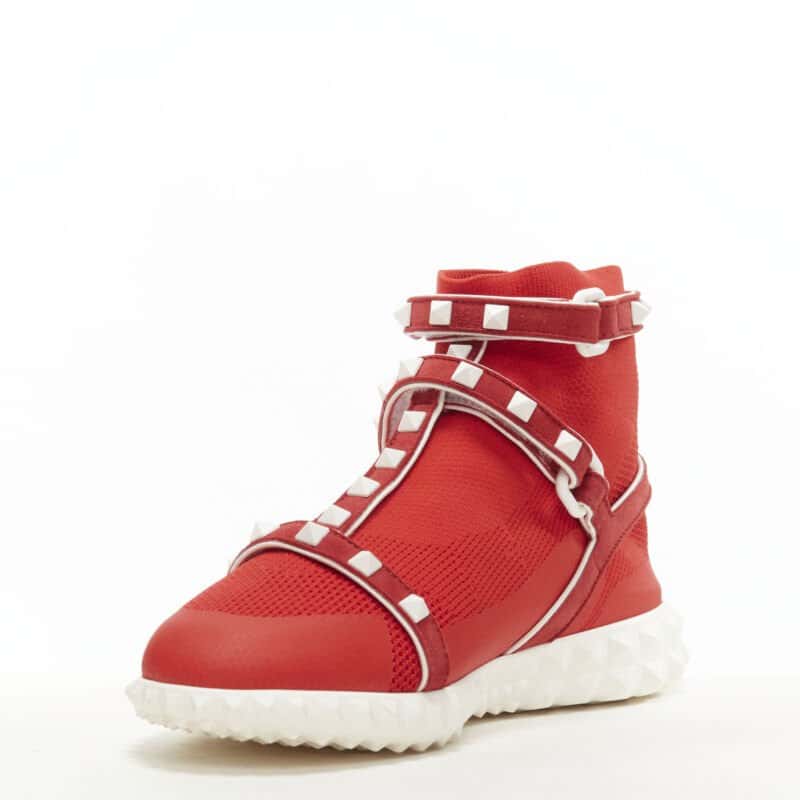 Valentino Garavani Rockstud Knit Sneaker Red Very good condition - Model View