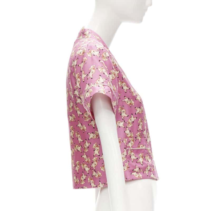 Gucci Piggy Pajama Shirt Pink Silk Never worn, with tag - Model View