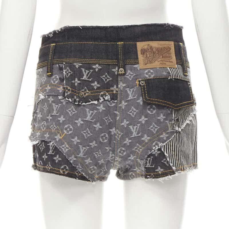 Louis Vuitton LV Patchwork Shorts Blue Cotton Very good condition - Model View