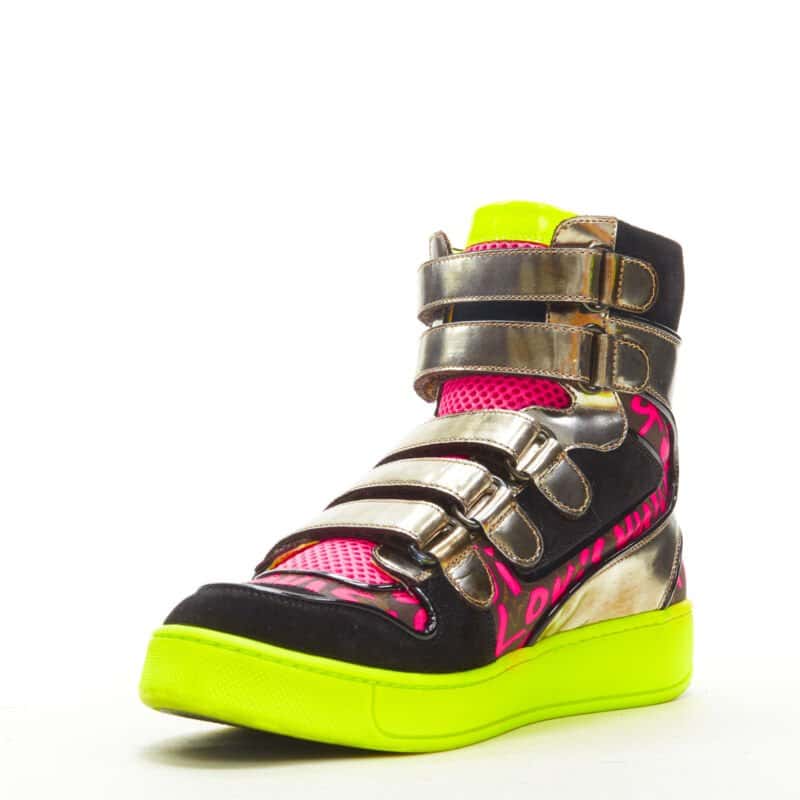 Louis Vuitton Graffiti Hi Tops MultiColor Very good condition - Model View