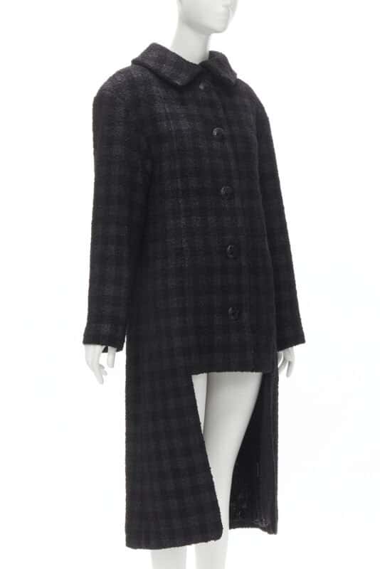 Chanel Black Lurex Tweed Coat Black Wool Never worn - Model View