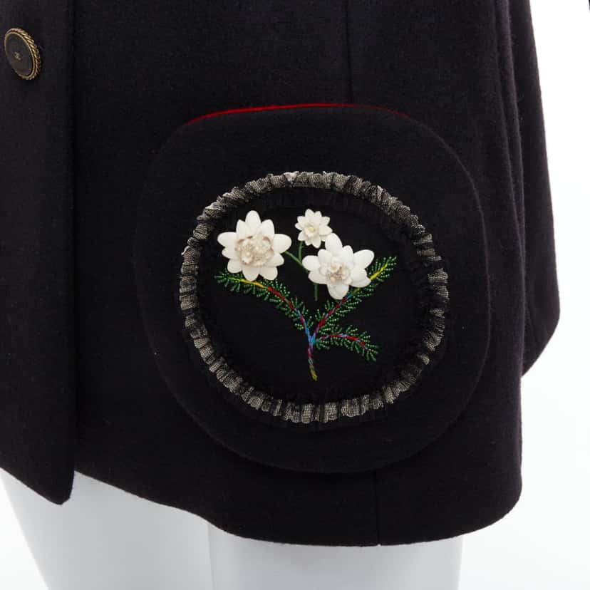 Chanel P51886W056888 Black Wool Very good condition - Back View