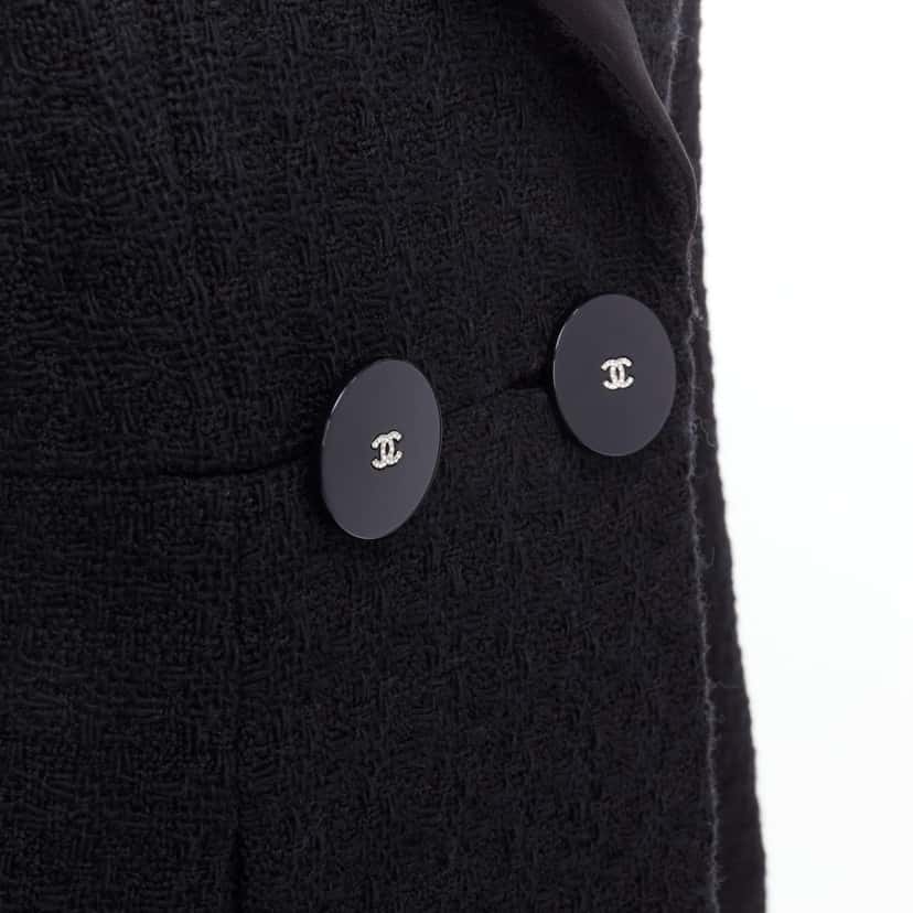 Chanel P56950V41202 Black Wool Never worn - Back View