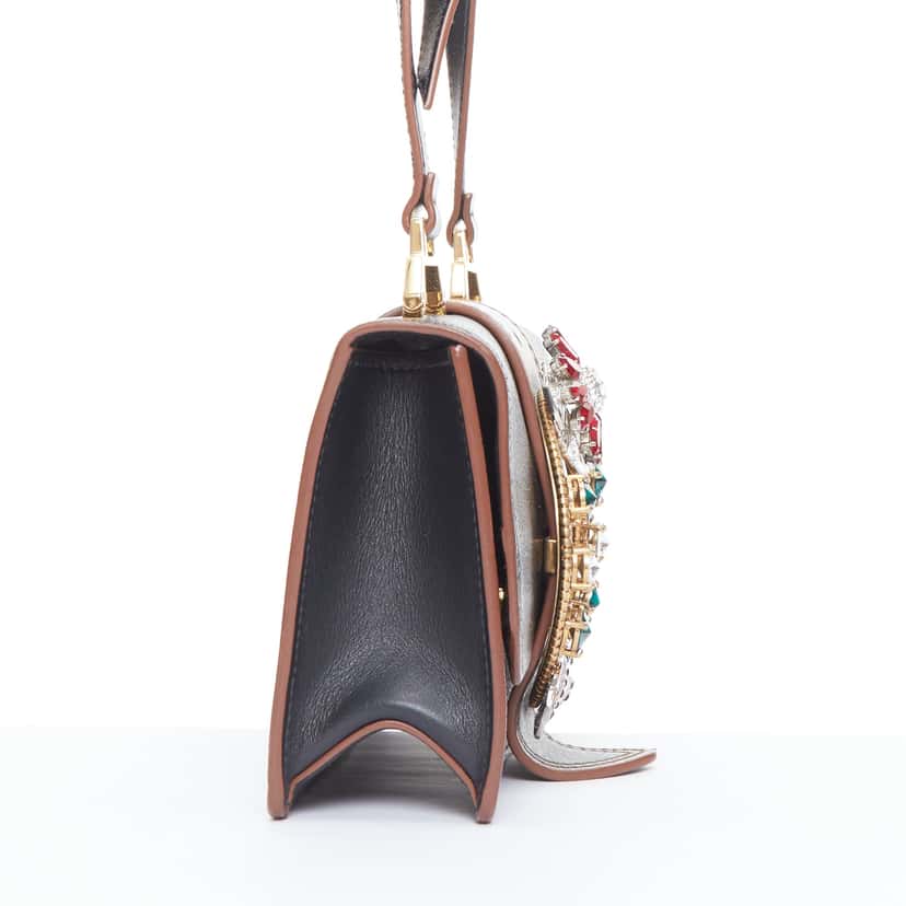 Miu Miu Miu Lady Black Leather Good condition - Model View