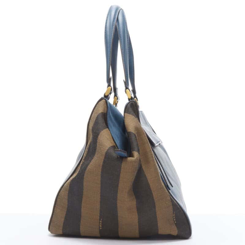 Fendi Silver Lock Pouch Blue Leather Very good condition - Inside View