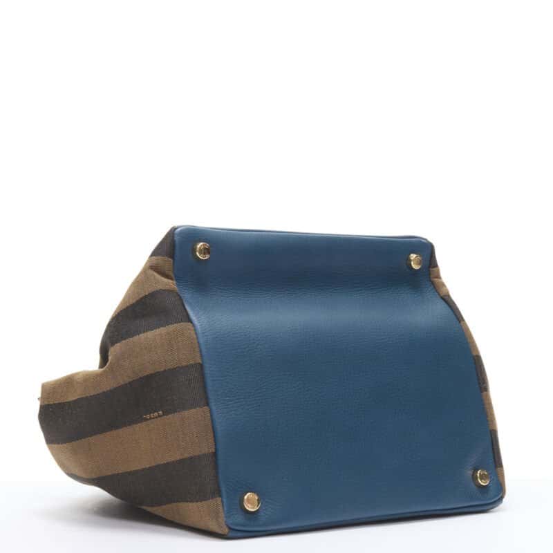 Fendi Silver Lock Pouch Blue Leather Very good condition - Box View