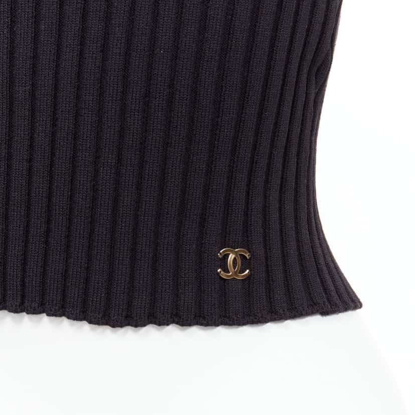 Chanel CC Logo Cropped Vest Black Never worn - Back View