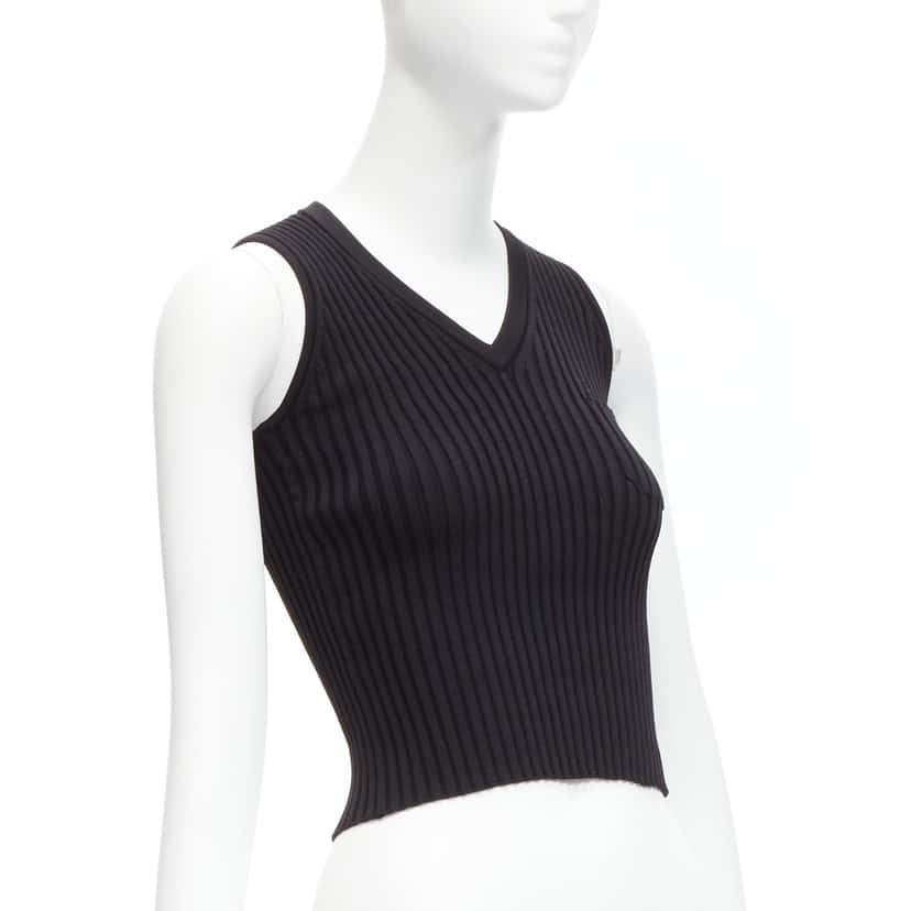 Chanel CC Logo Cropped Vest Black Never worn - Inside View