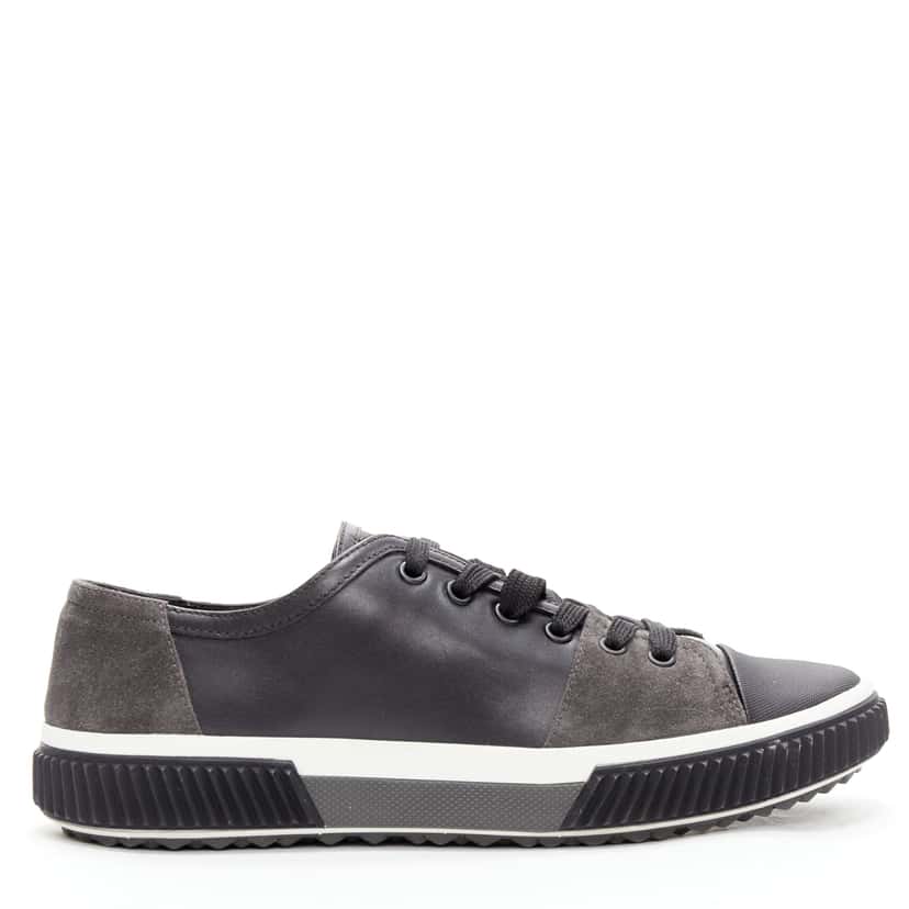 Prada Stratus Black Leather Very good condition - Front View