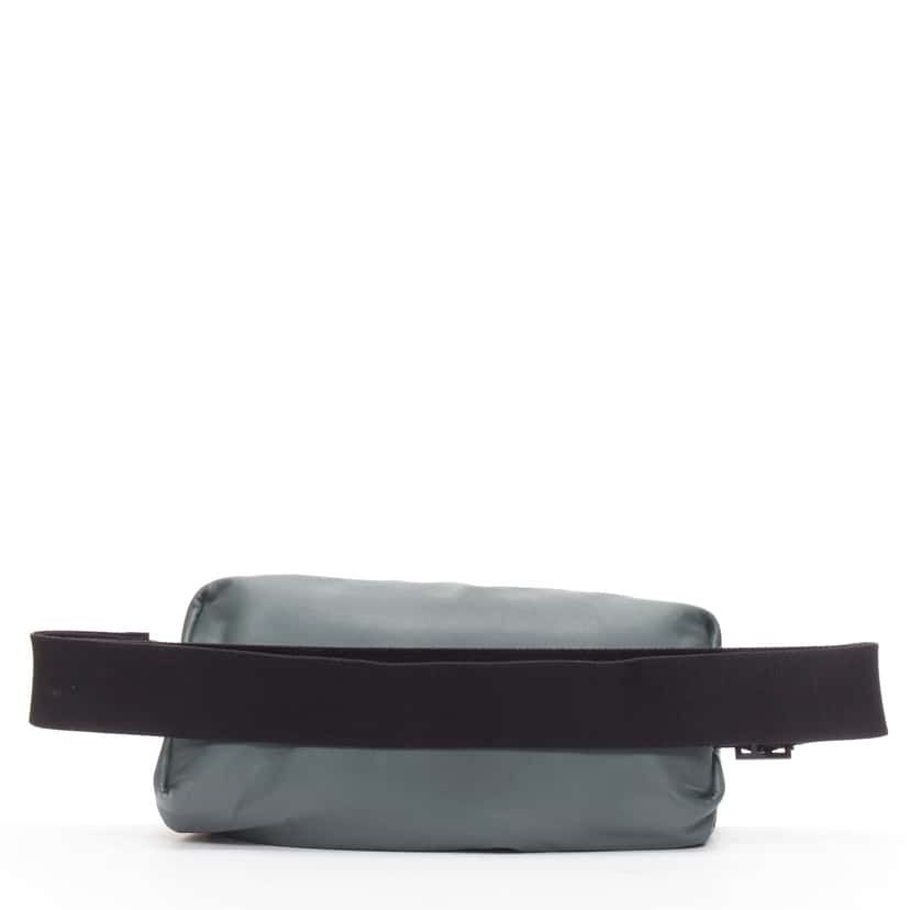 Bottega Veneta The Body Pouch Grey Leather Very good condition - Box View