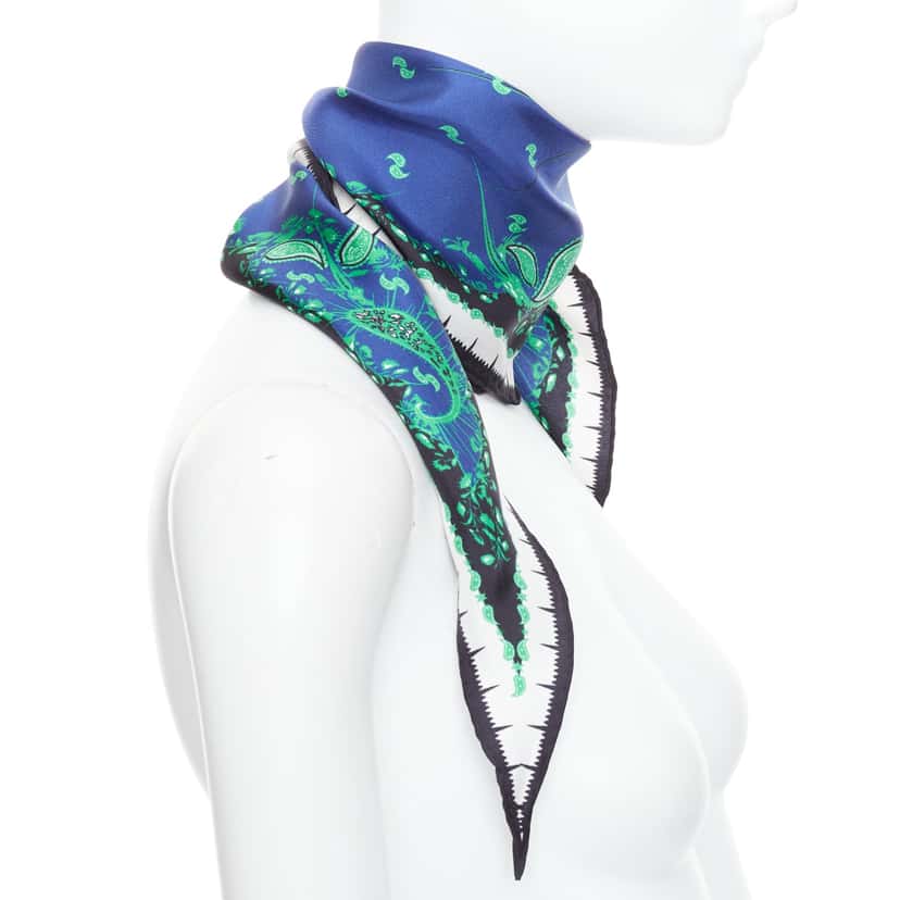 Haider Ackermann Paisley Triangle Scarf Blue Silk Very good condition - Model View