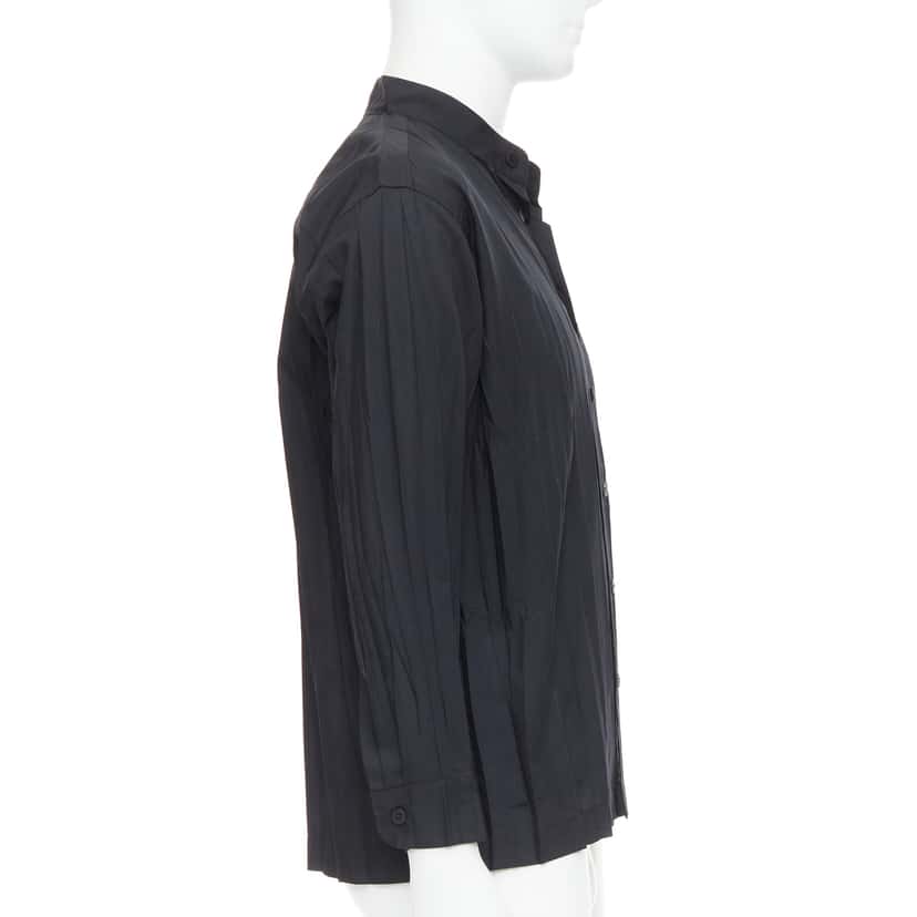 Issey Miyake Pleated Button Shirt Black Polyester Very good condition - Model View