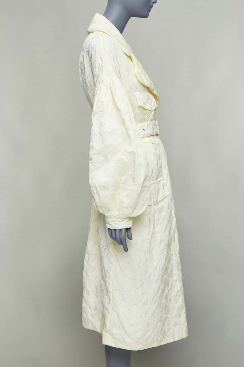 Moncler Cream Goose Down Coat Ecru Polyamide Good condition - Model View