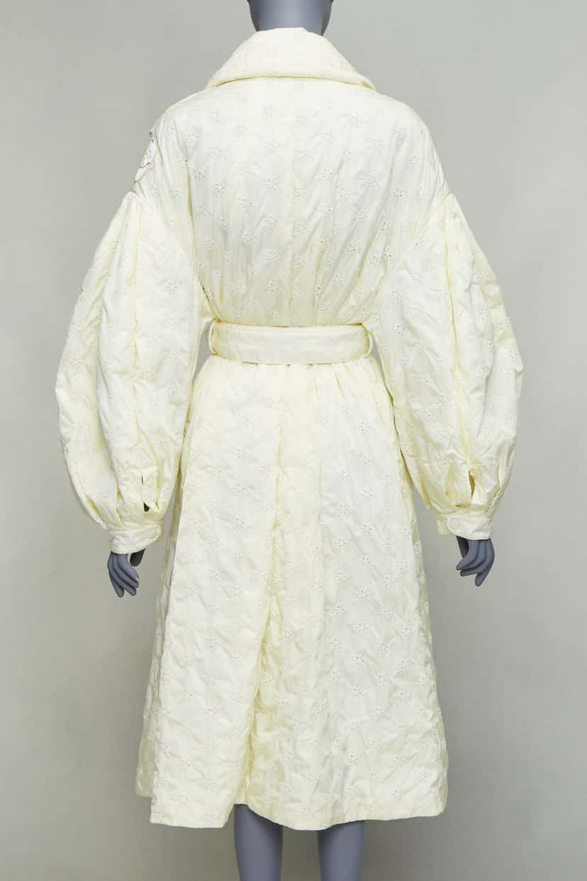 Moncler Cream Goose Down Coat Ecru Polyamide Good condition - Box View