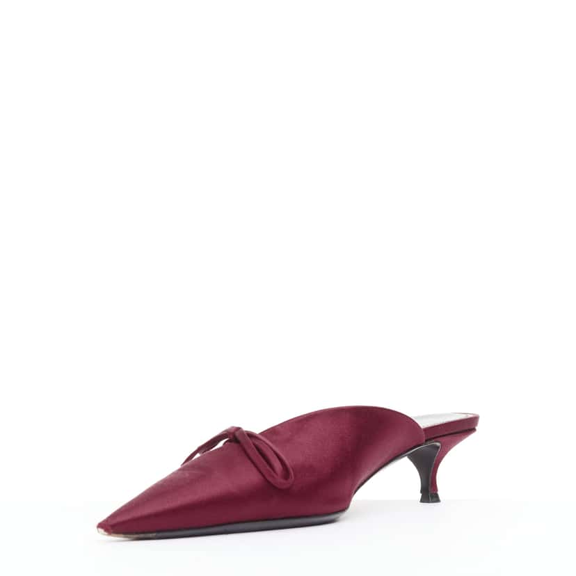 Balenciaga Knife Mules Burgundy Silk Very good condition - Model View