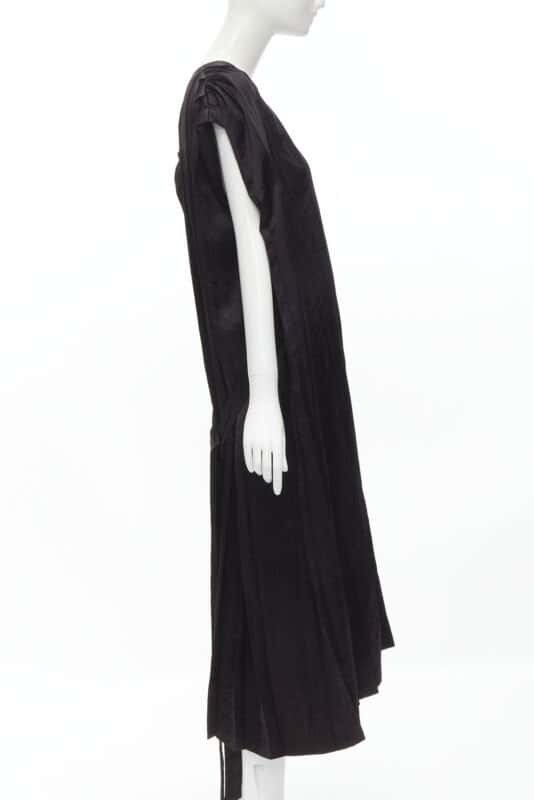 Comme Des Garcons Pleated Belted Dress Black Never worn - Model View