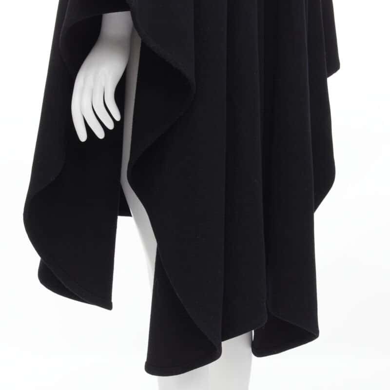 Comme Des Garcons Black Wool Poncho Cape Black Wool Never worn - Back View
