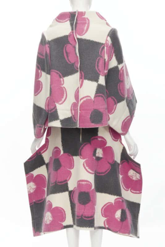 Comme Des Garcons Flat Packed Set Pink Wool Never worn - Box View