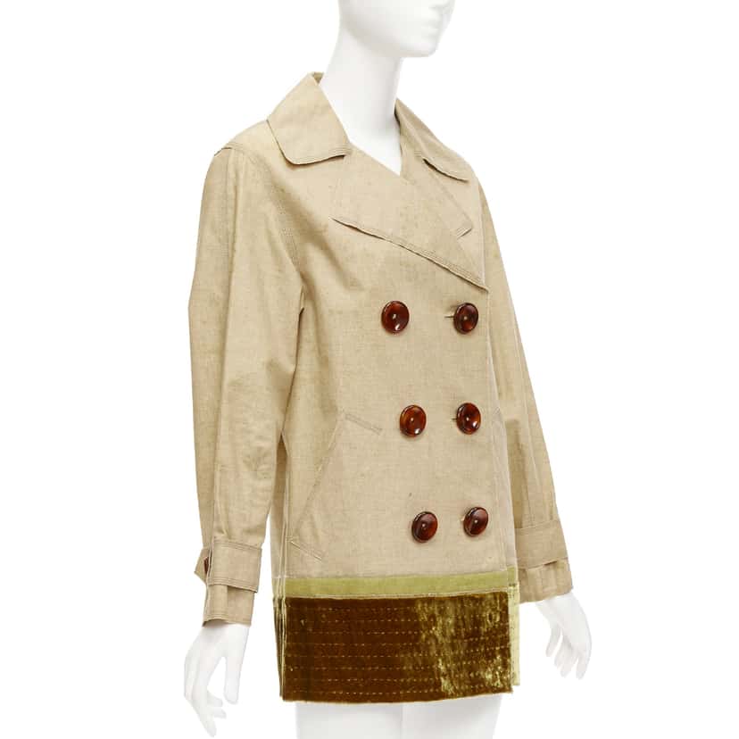 Louis Vuitton Khaki Velvet Trench Coat Khaki Linen Fair condition - Model View