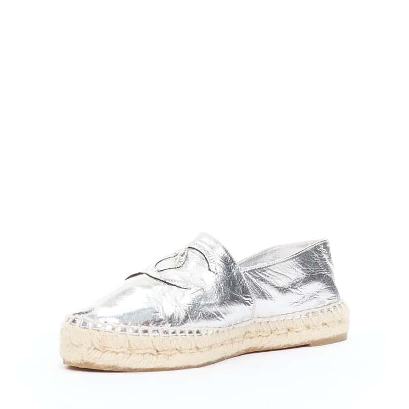 Chanel Woven Leather Flats Silver Leather Good condition - Model View