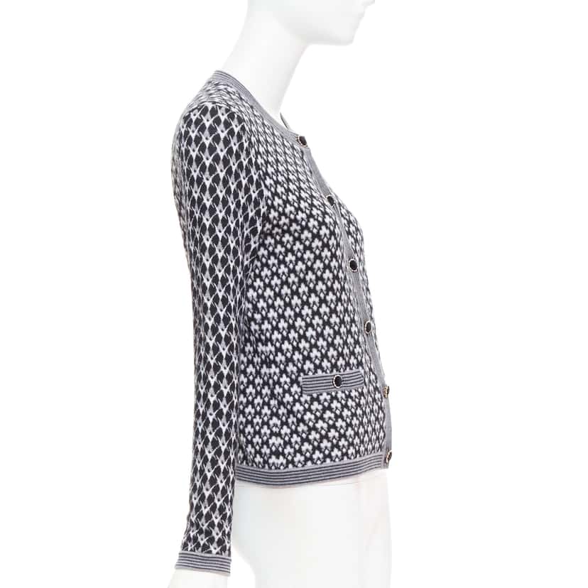 Chanel Velvet Button Cardigan Black Cashmere Very good condition - Box View
