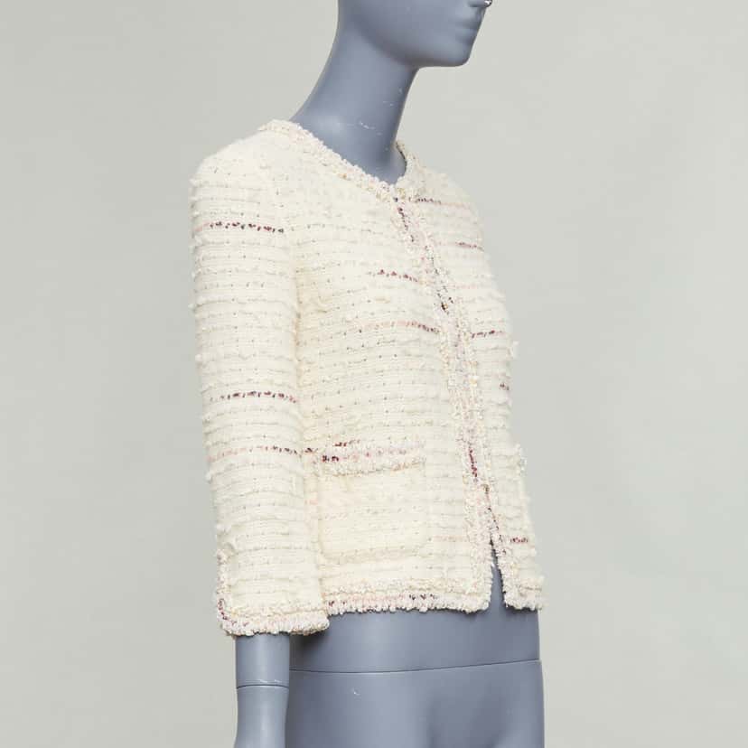 Chanel Boucle Tweed Cardigan Beige Wool Very good condition - Model View