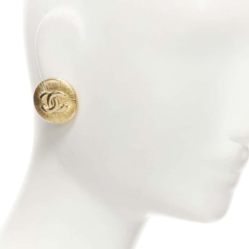 Chanel Starburst Clip Earrings Gold Metal Very good condition - Back View