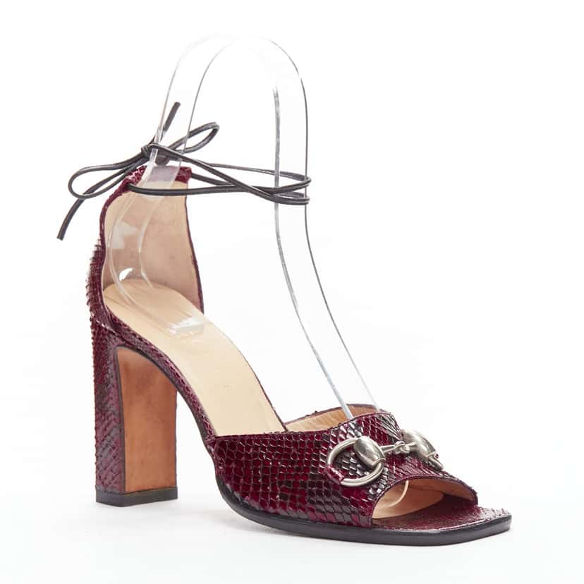 Gucci Horsebit Heels Burgundy Leather Very good condition - Front View