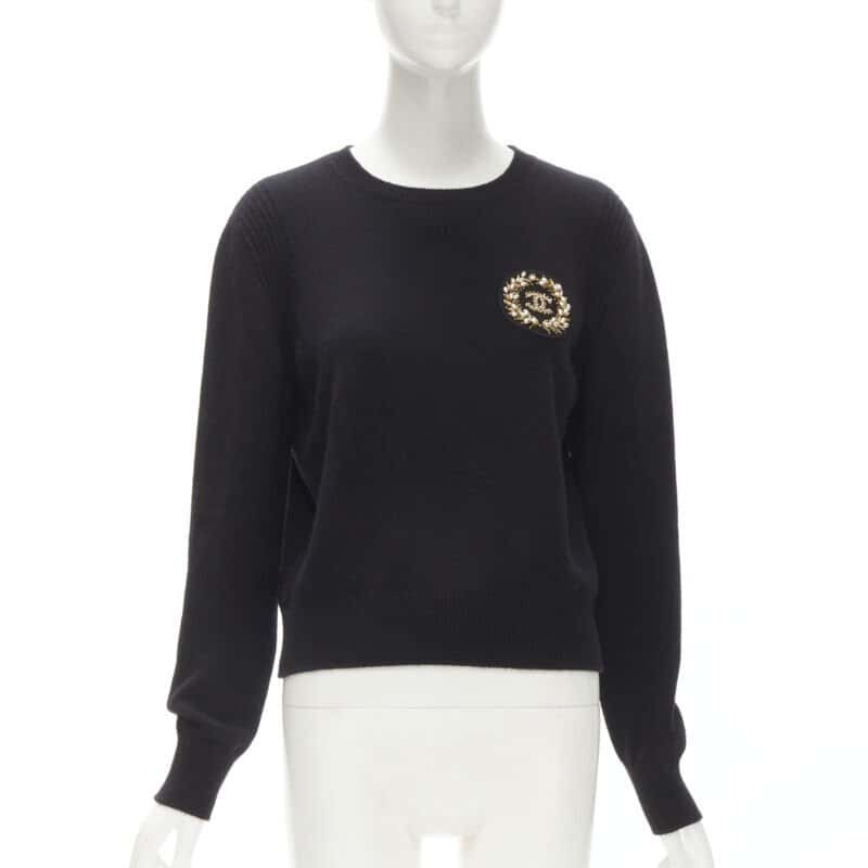 Chanel Embellished Badge Sweater Black Cashmere Never worn - Front View