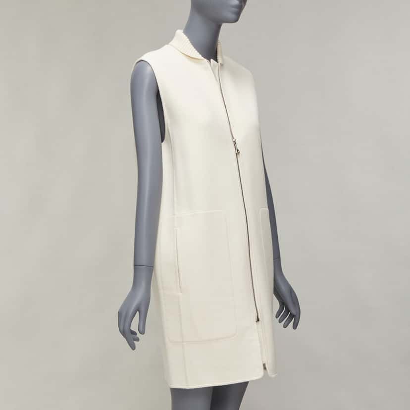 Hermès Cream Ribbed Sleeveless Coat Ecru Cashmere Never worn - Model View