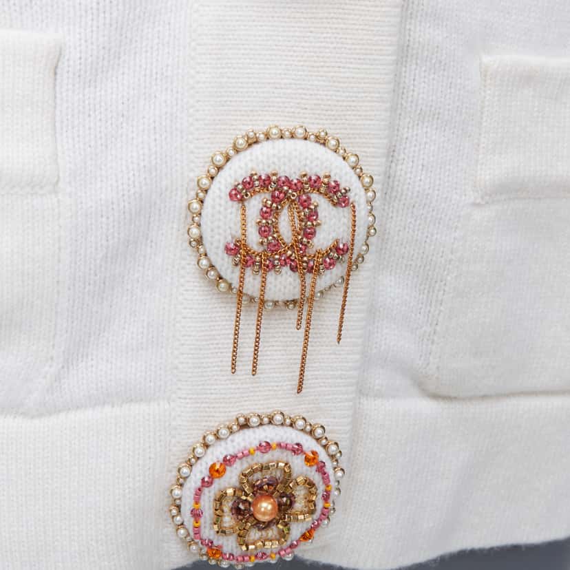 Chanel Crystal Buttons Cardigan Beige Cashmere Never worn - Back View