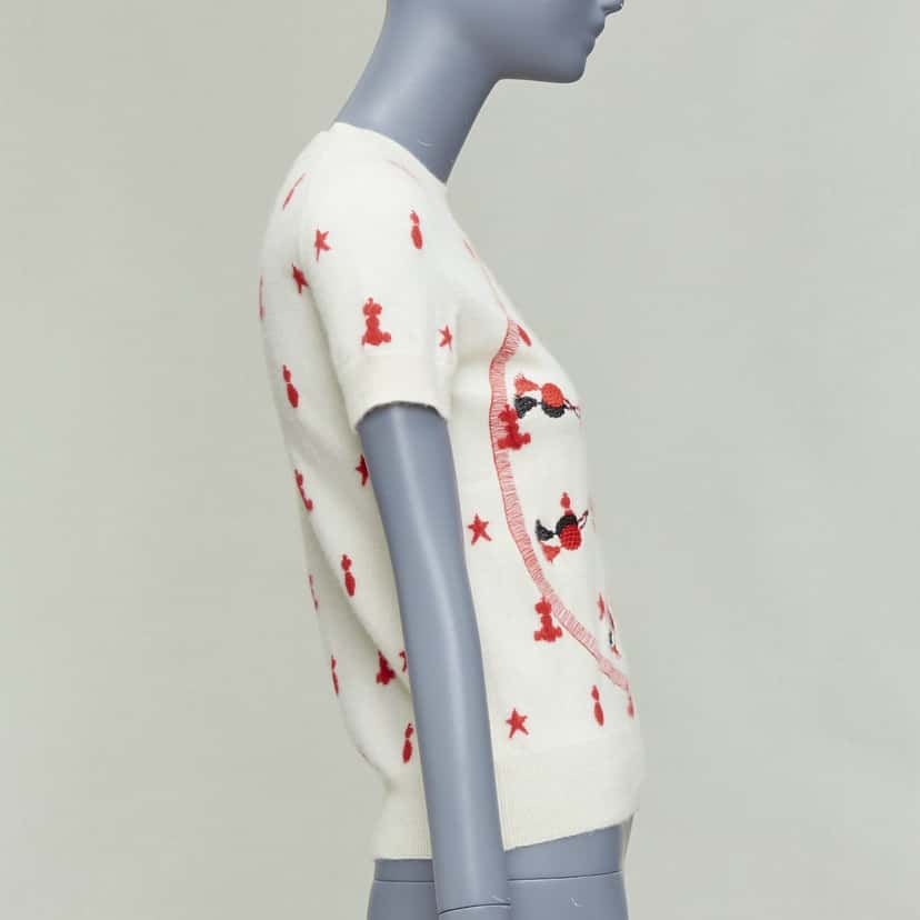 Hermès Poste et Cavalerie Ecru Cashmere Never worn - Model View