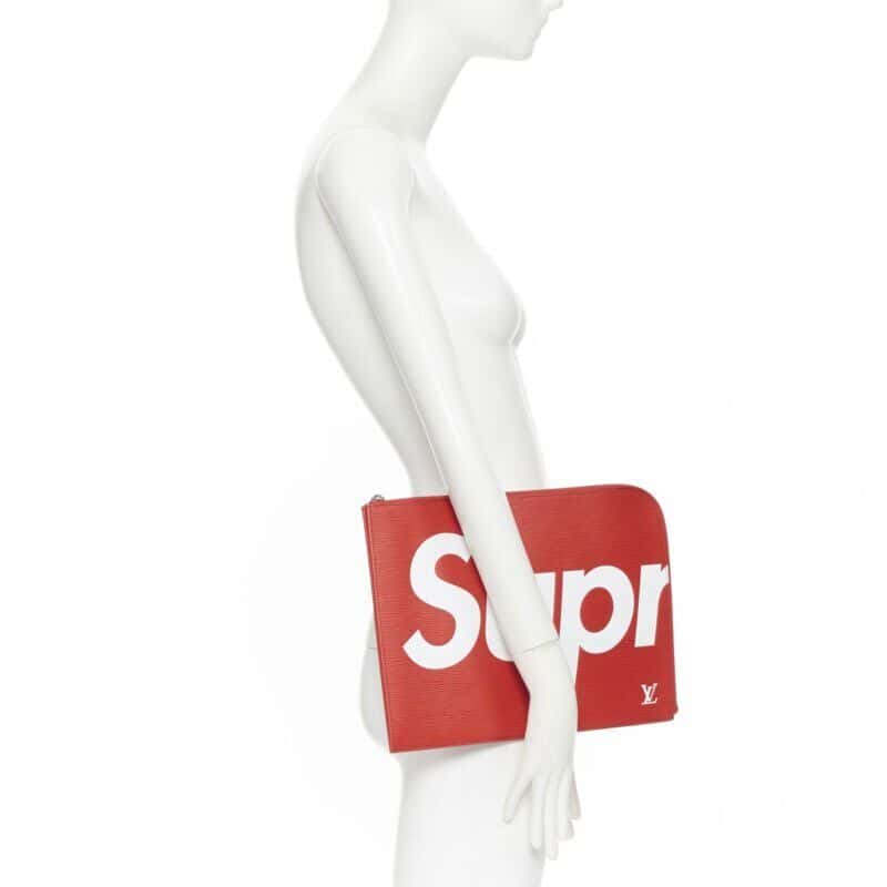 Louis Vuitton Classic Box Bag Red Leather Never worn - Back View