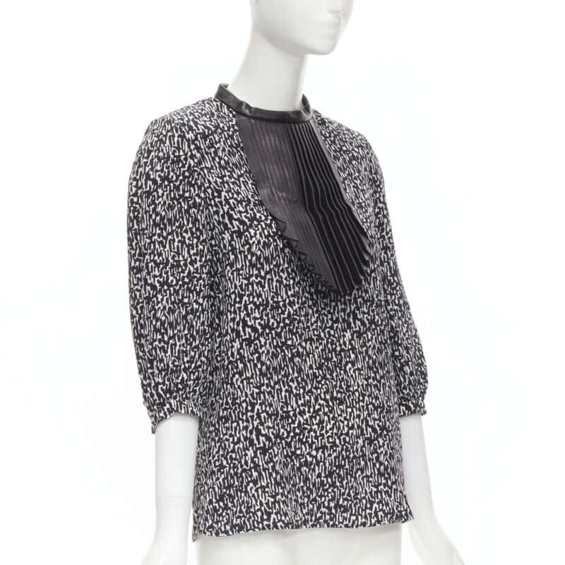 Saint Laurent Leather Bib Blouse Black Silk Very good condition - Inside View
