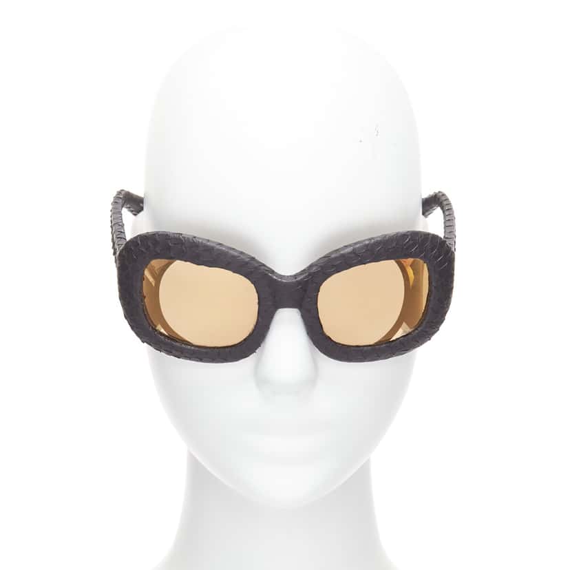 Linda Farrow Scaled Gold Sunglasses Black Very good condition - Front View