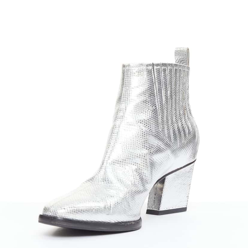 Roger Vivier Cone Heel Point Boots Silver Leather Good condition - Model View